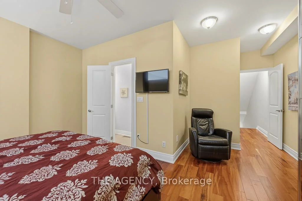 116, Hazelton, Annex, Toronto