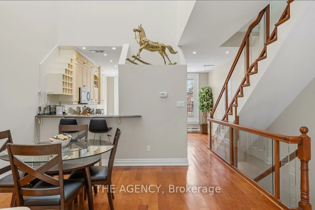 116, Hazelton, Annex, Toronto