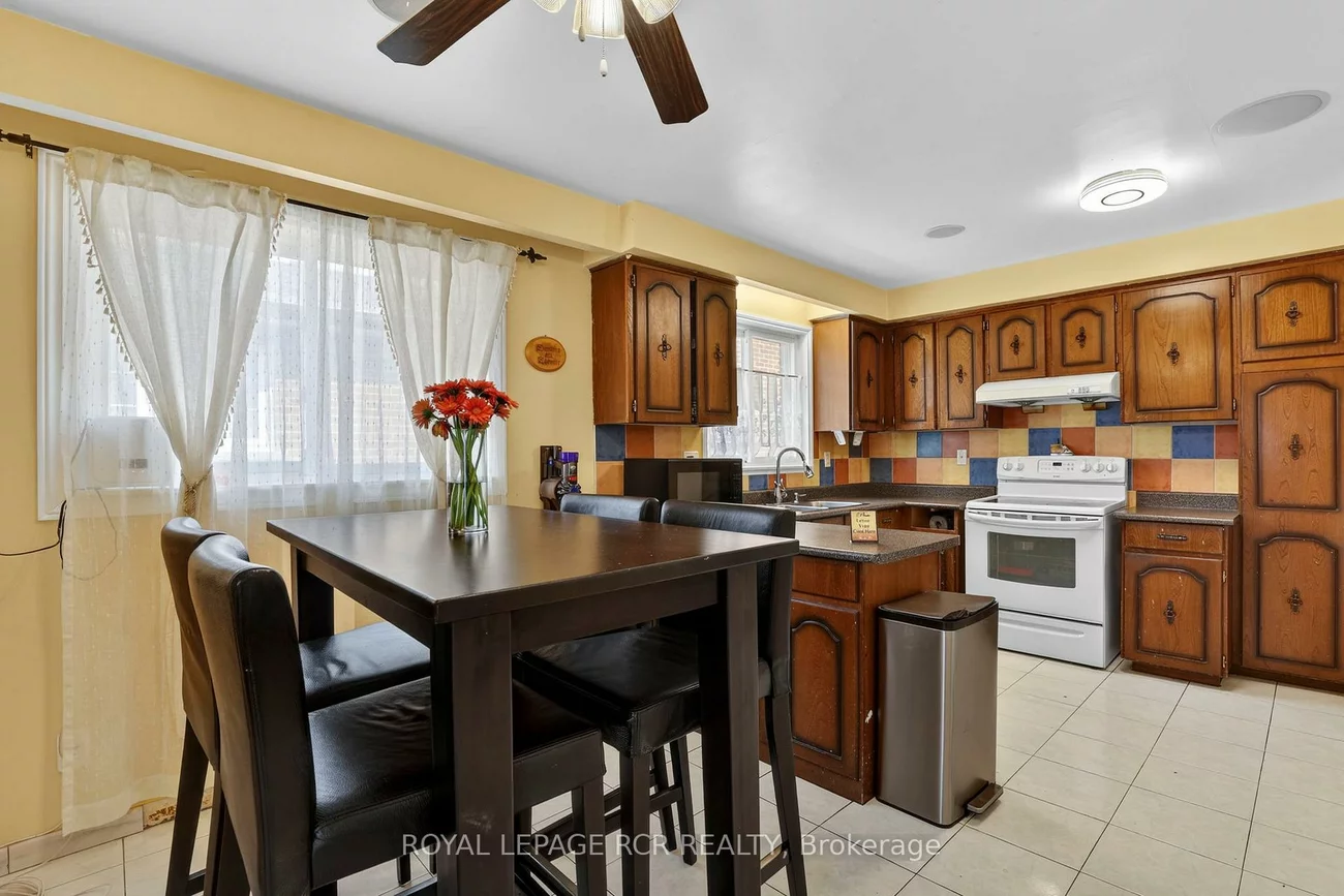 47, Navaho, Pleasant View, Toronto