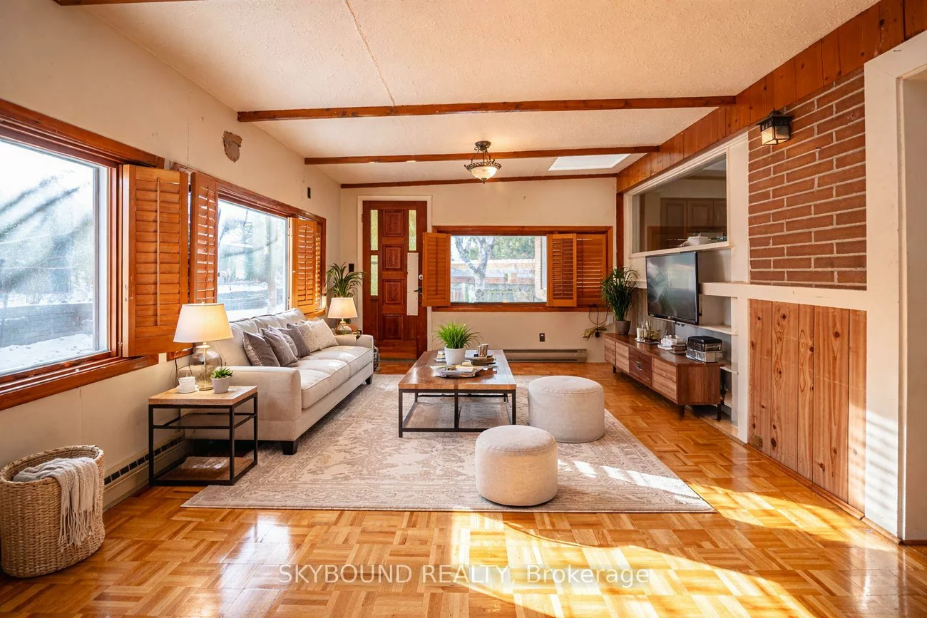 9, Caronport, Parkwoods-Donalda, Toronto