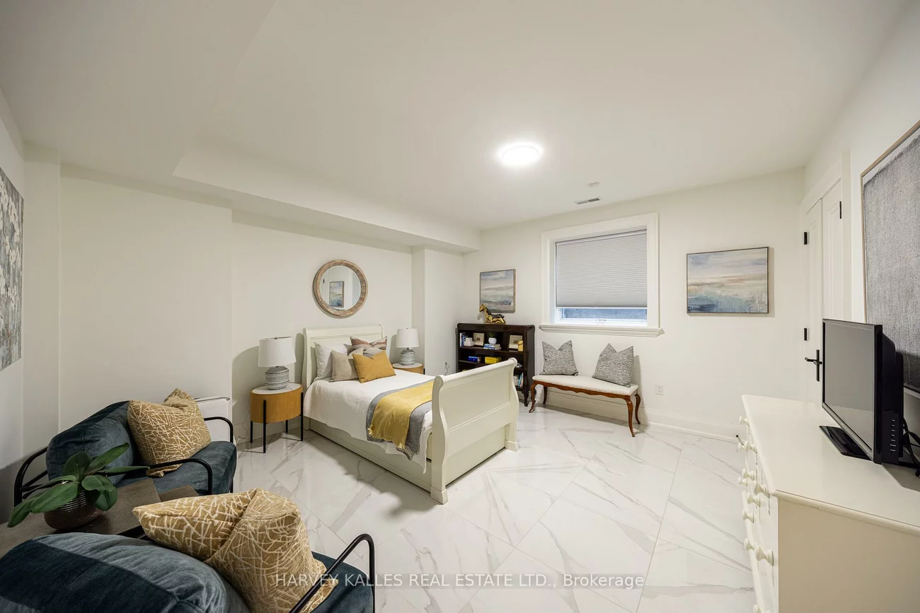 264, Cortleigh, Lawrence Park South, Toronto