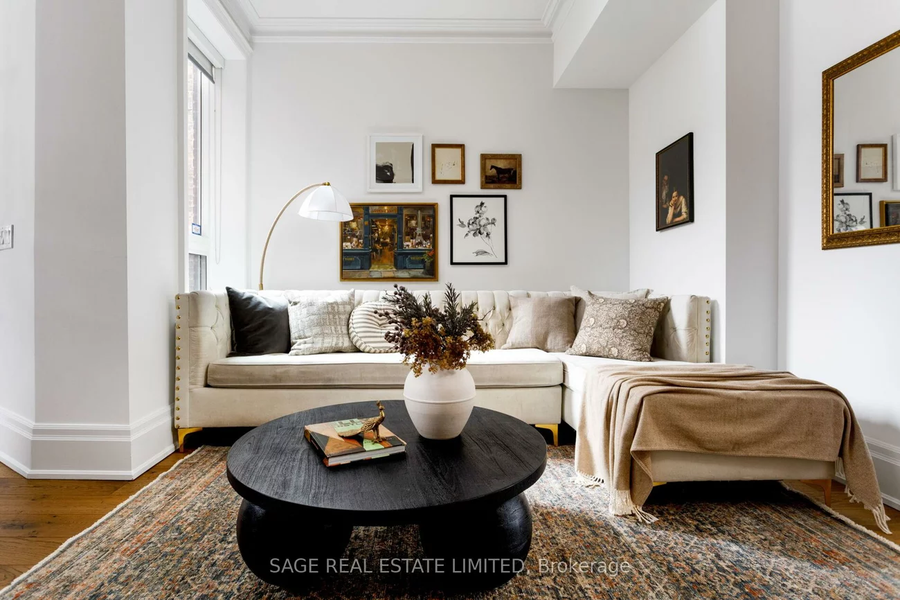 221, Crawford, Trinity-Bellwoods, Toronto