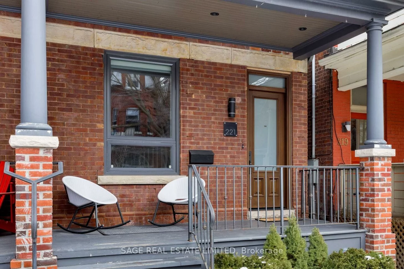 221, Crawford, Trinity-Bellwoods, Toronto