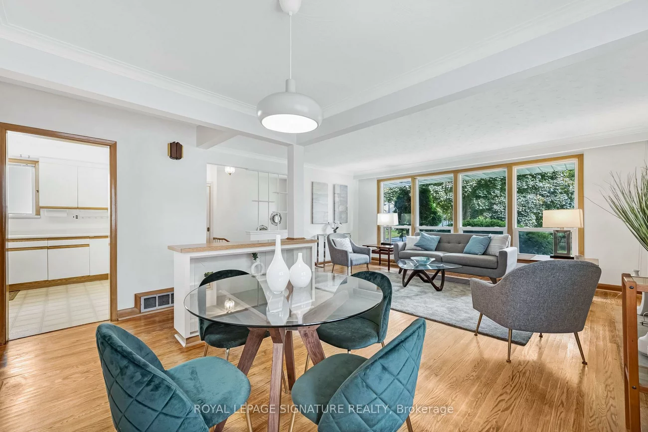 186, Burbank, Bayview Village, Toronto