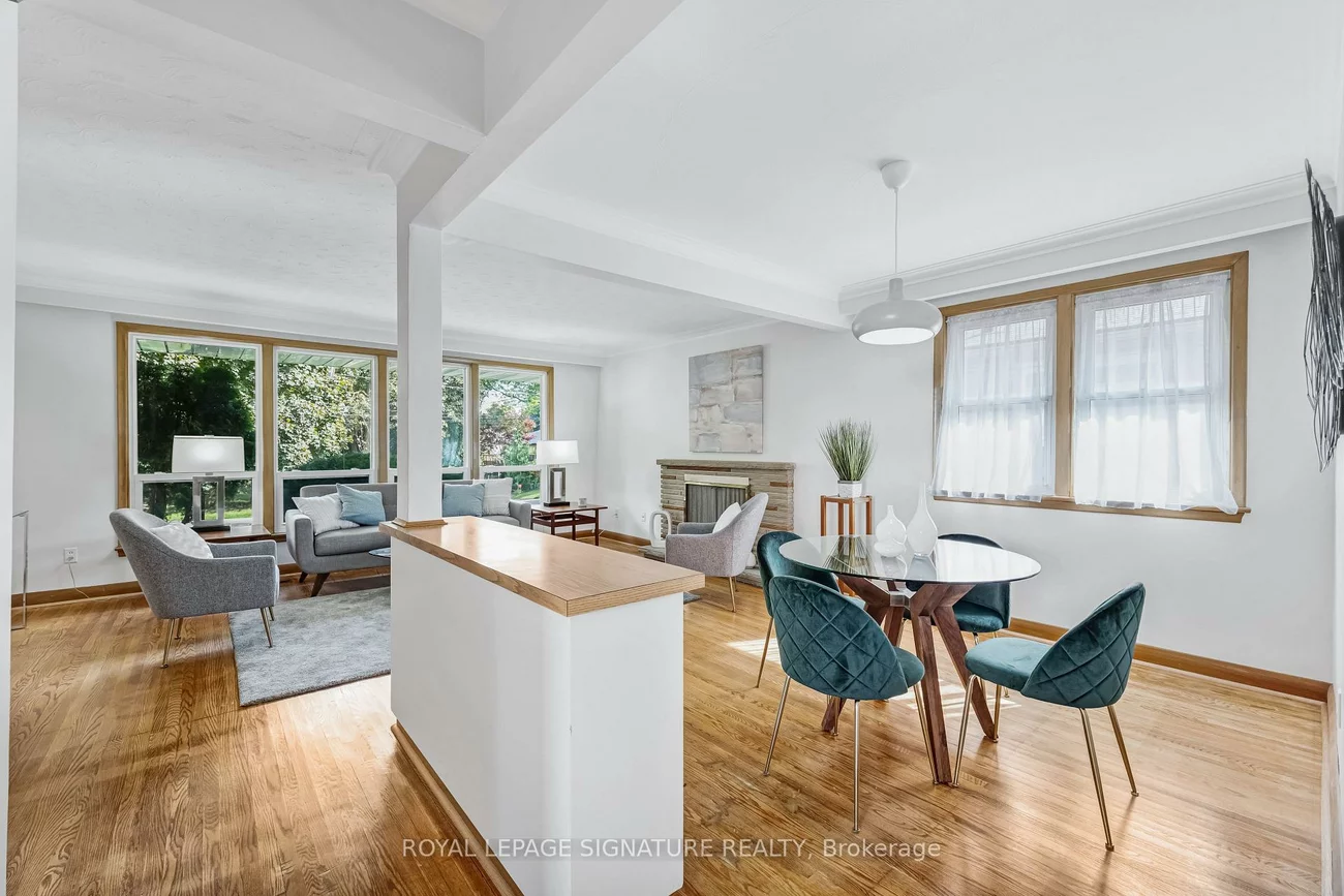 186, Burbank, Bayview Village, Toronto