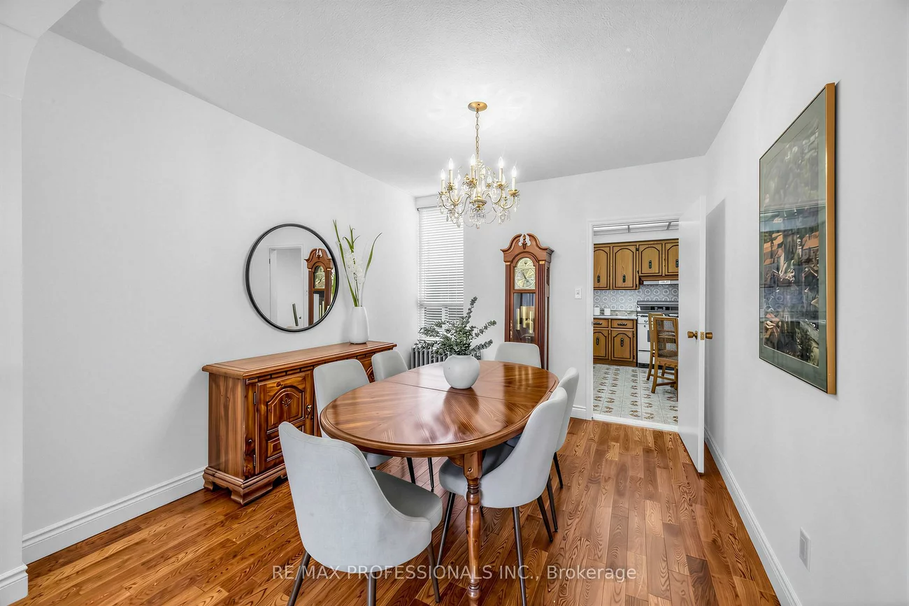 164, Markham, Trinity-Bellwoods, Toronto