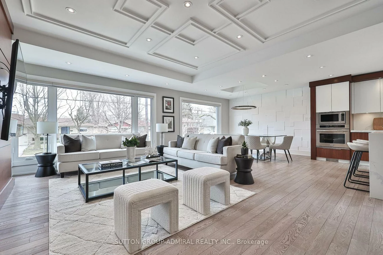 29, Acton, Bathurst Manor, Toronto