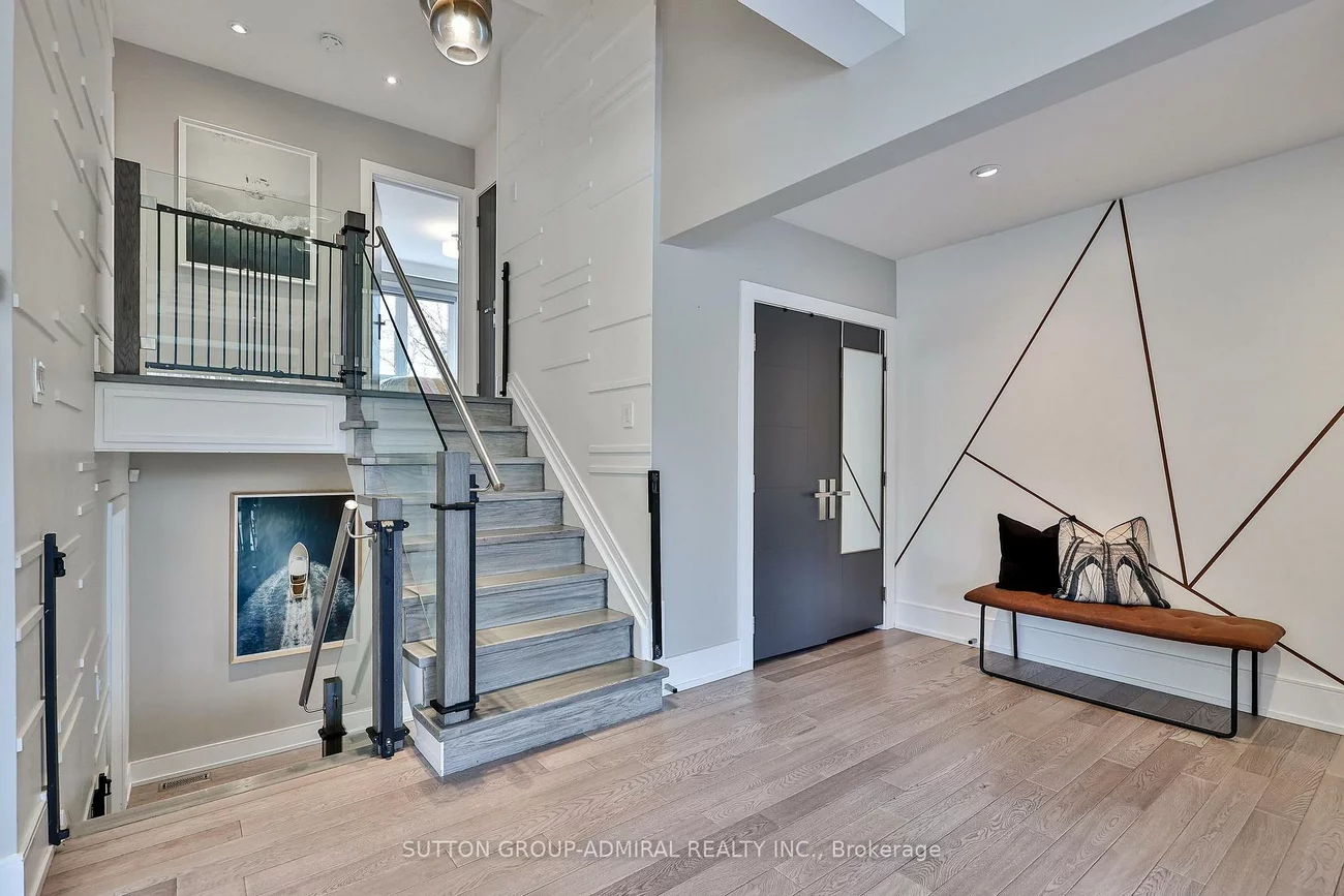 29, Acton, Bathurst Manor, Toronto