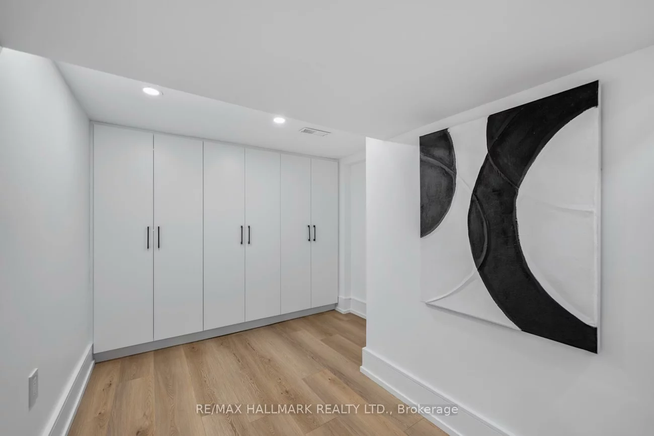 86, Albertus, Lawrence Park South, Toronto