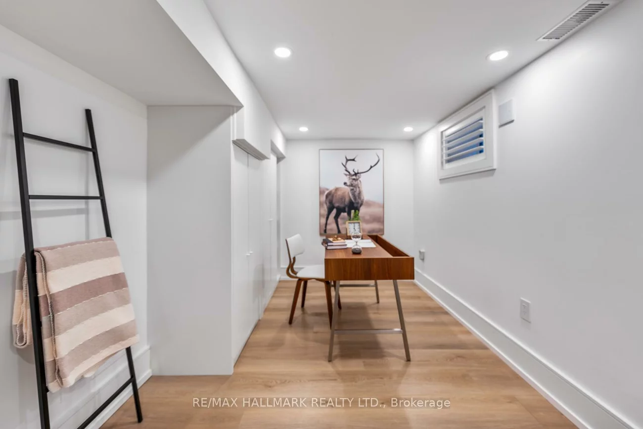 86, Albertus, Lawrence Park South, Toronto