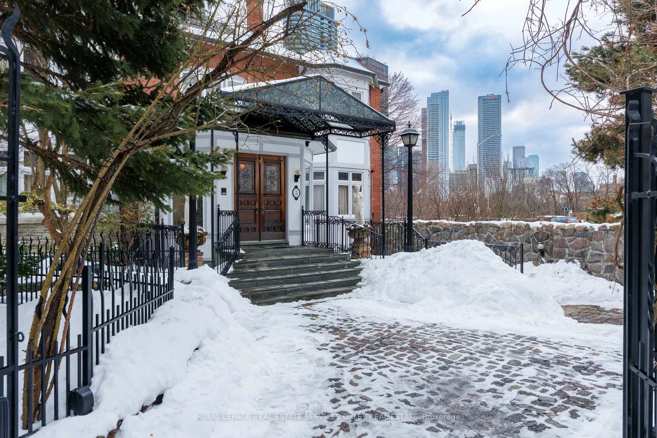 5, Castle Frank, Rosedale-Moore Park, Toronto