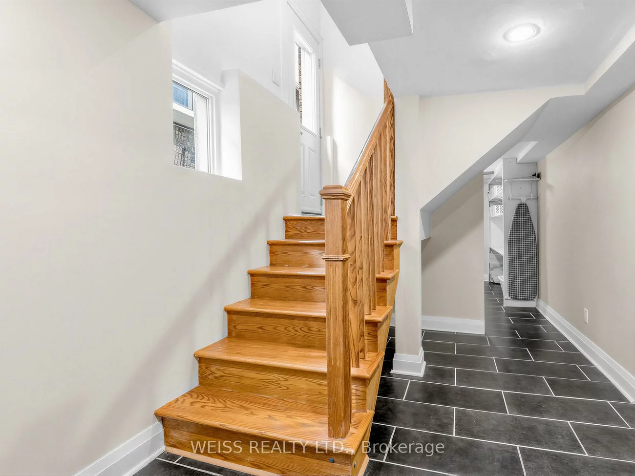 42, Crang, Oakwood Village, Toronto