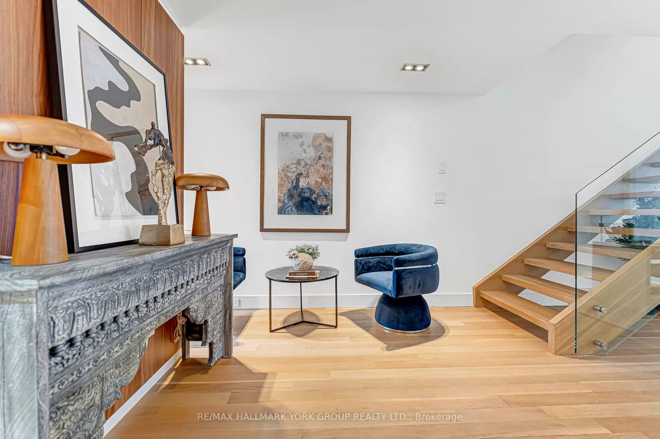 840, Richmond, Trinity-Bellwoods, Toronto