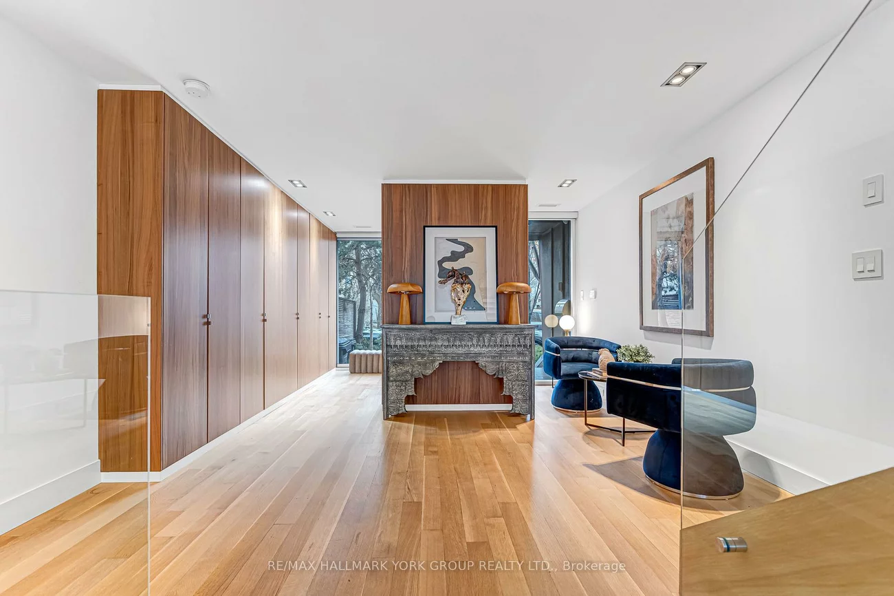 840, Richmond, Trinity-Bellwoods, Toronto