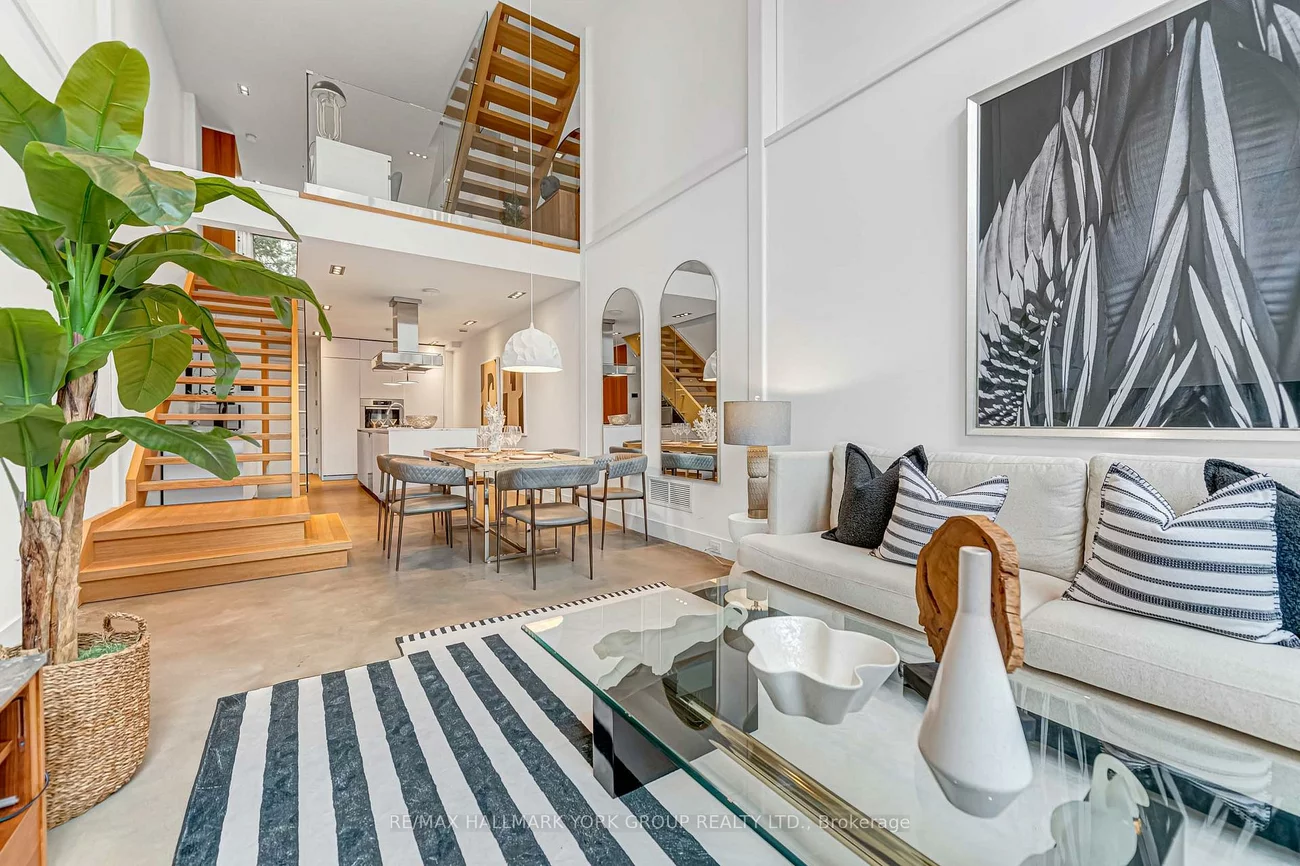 840, Richmond, Trinity-Bellwoods, Toronto