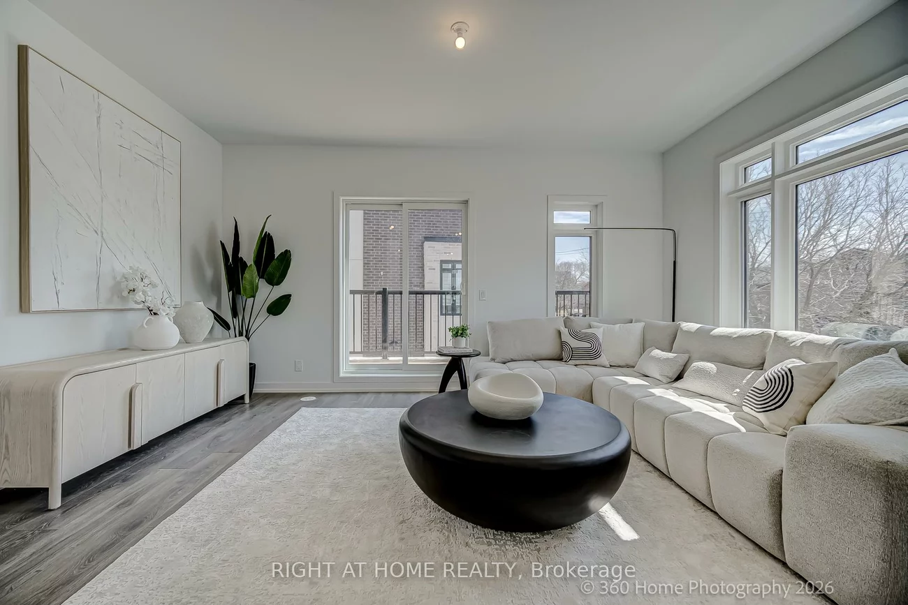 1, Case Ootes, Victoria Village, Toronto