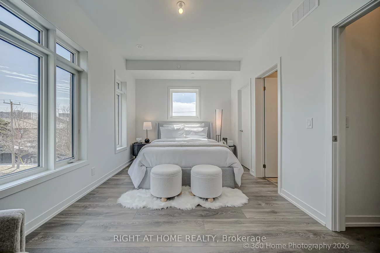 1, Case Ootes, Victoria Village, Toronto