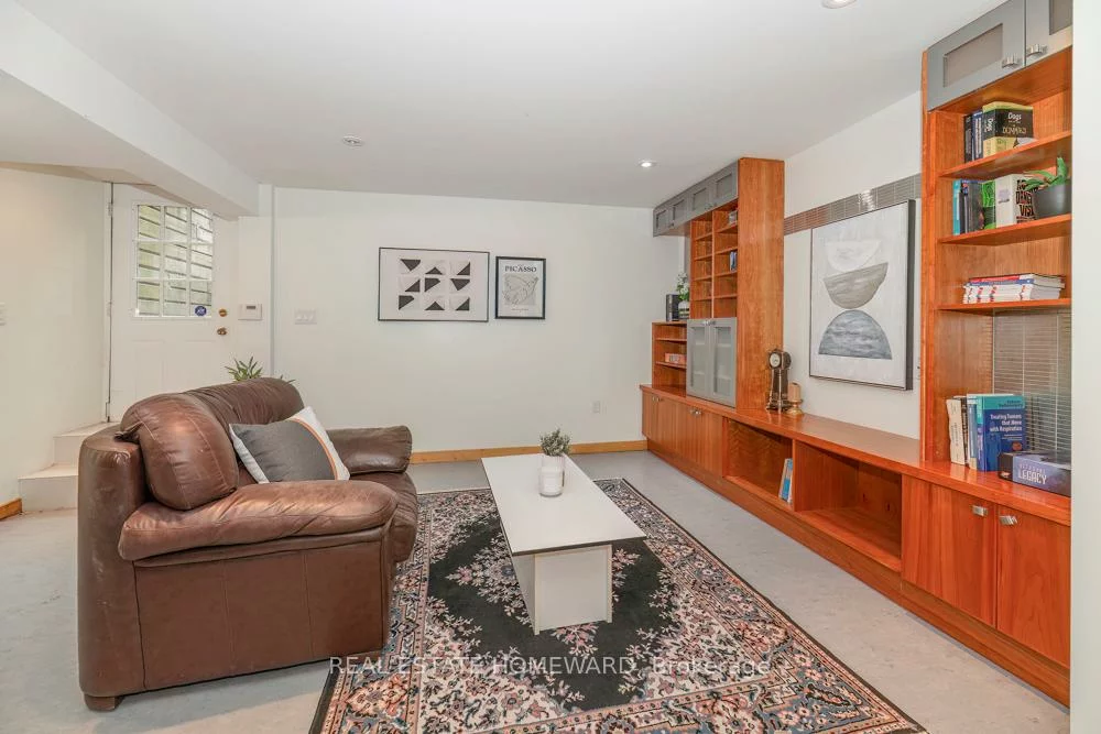 136, Spruce, Cabbagetown-South St. James Town, Toronto