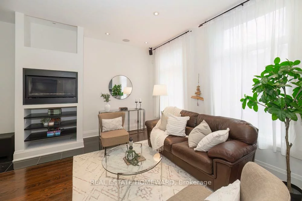 136, Spruce, Cabbagetown-South St. James Town, Toronto