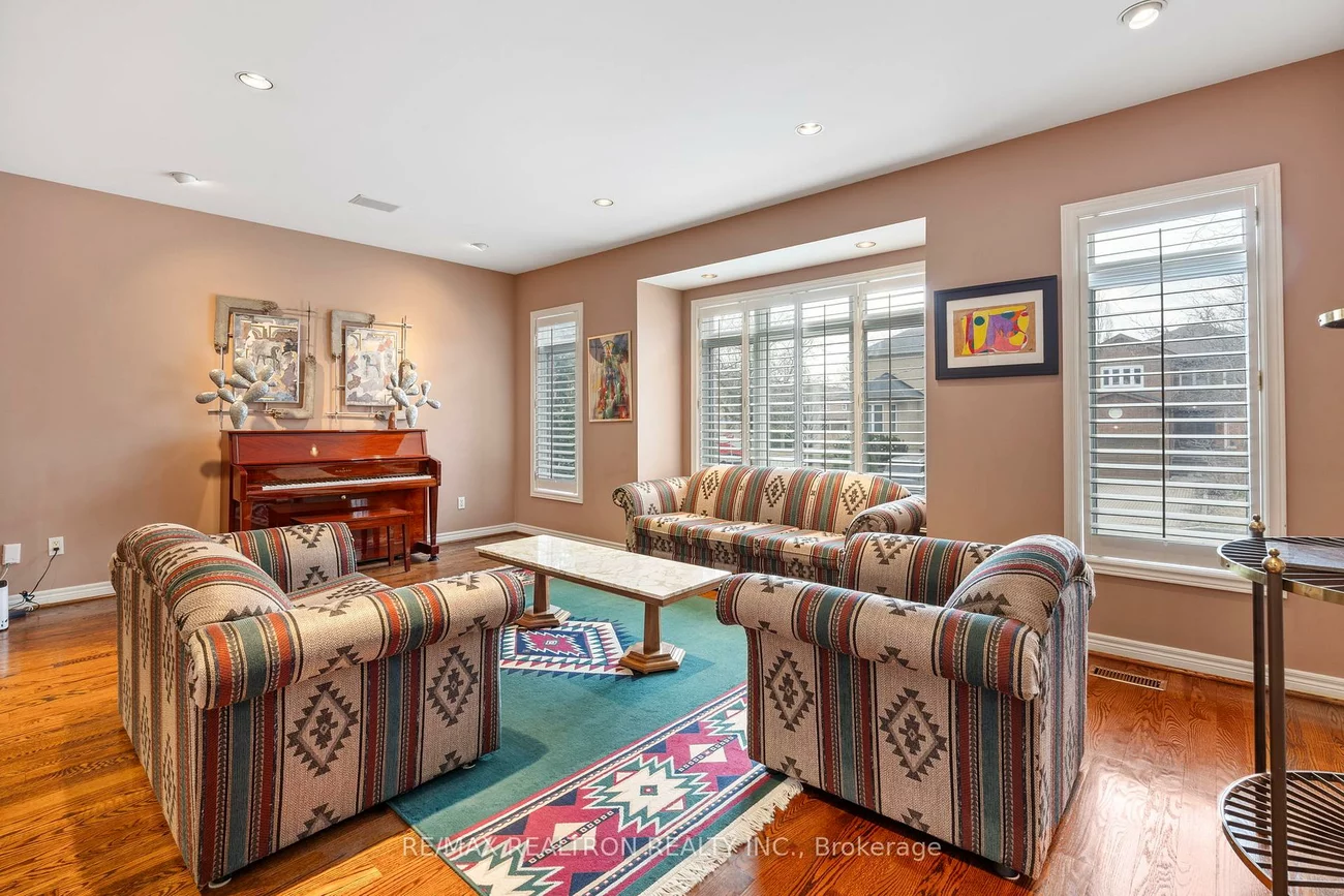 110, Glen Park, Englemount-Lawrence, Toronto