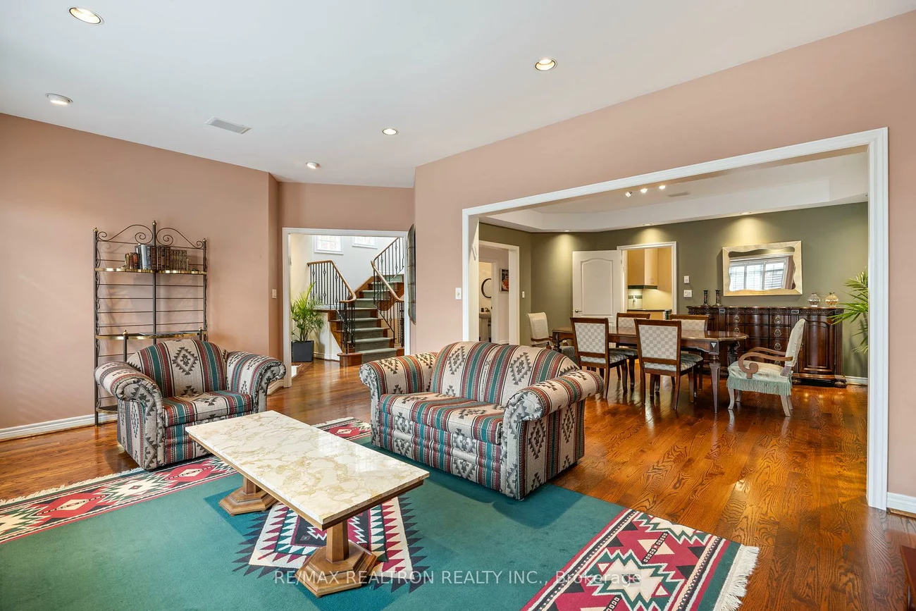 110, Glen Park, Englemount-Lawrence, Toronto