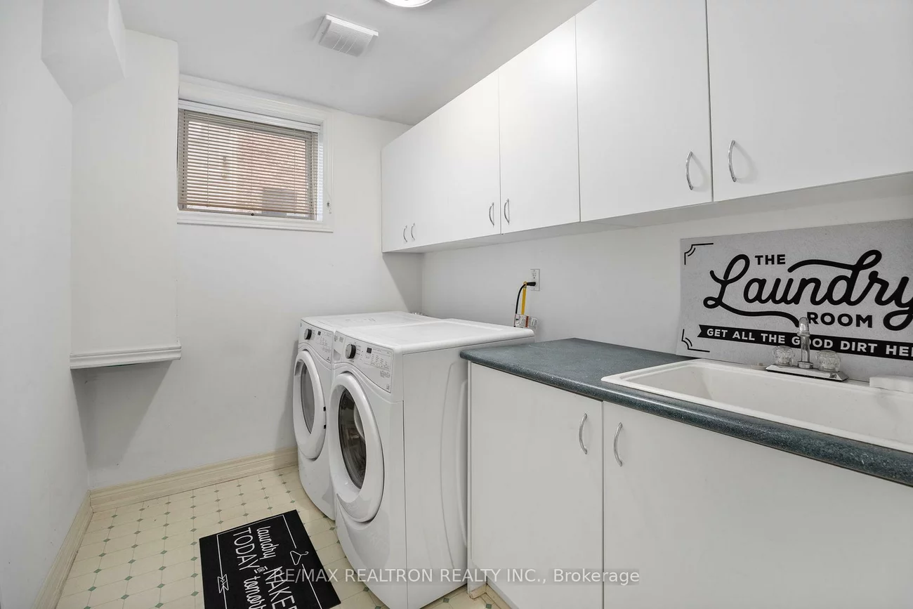 110, Glen Park, Englemount-Lawrence, Toronto