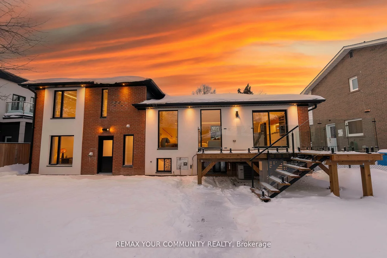 35, Geraldton, Bayview Village, Toronto