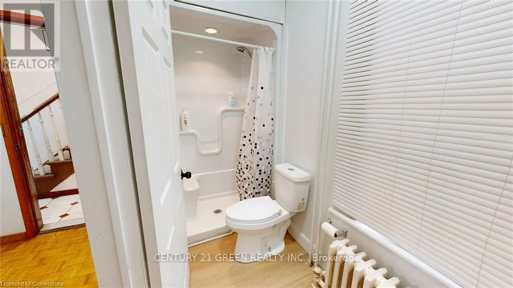 36, Mitchell, Niagara, Toronto