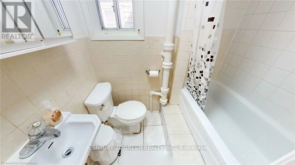 36, Mitchell, Niagara, Toronto