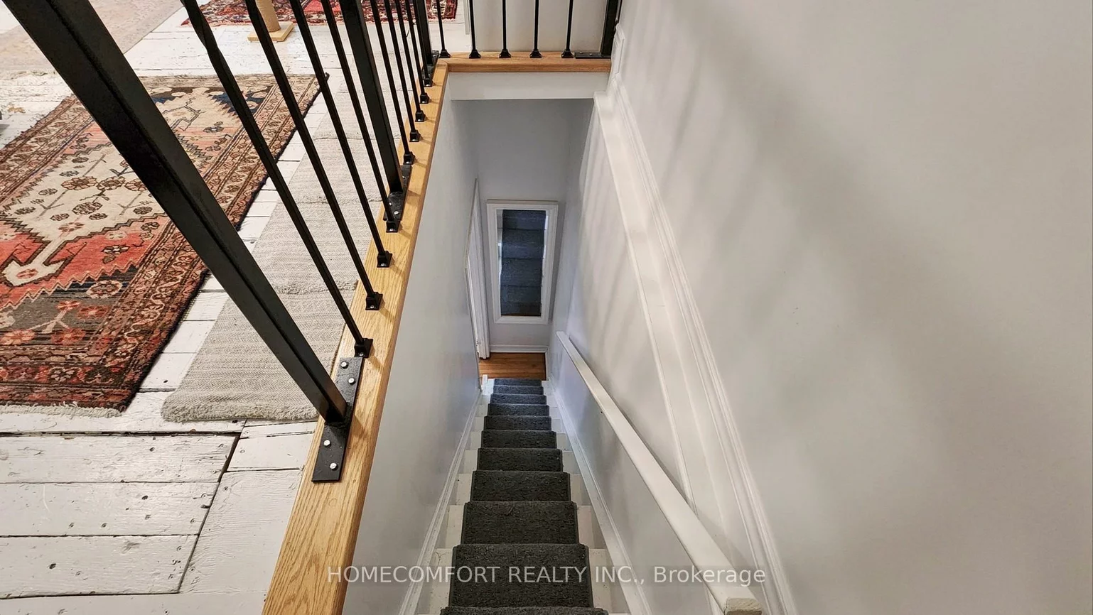 230, Robert, University, Toronto