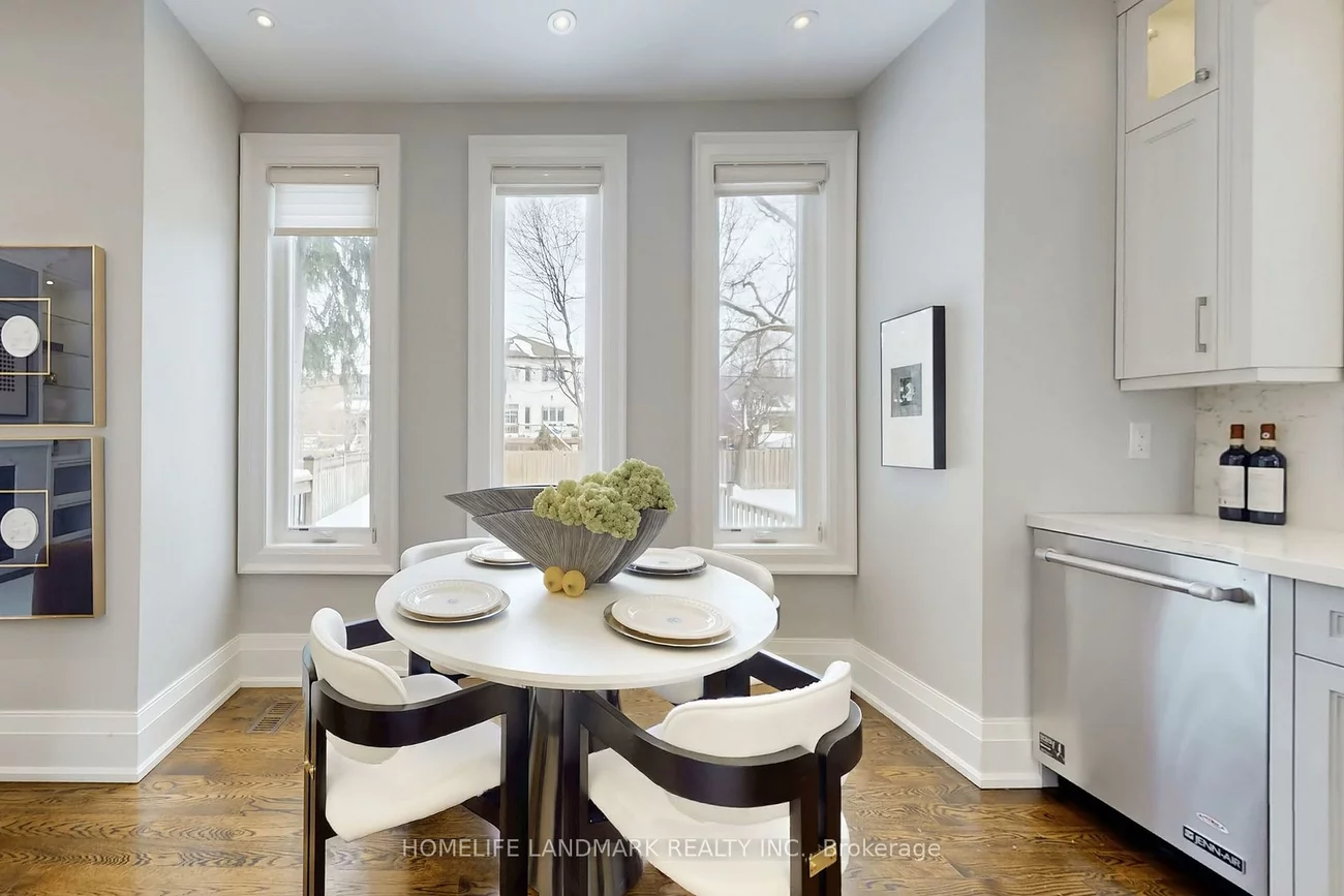 122, Parkview, Willowdale East, Toronto
