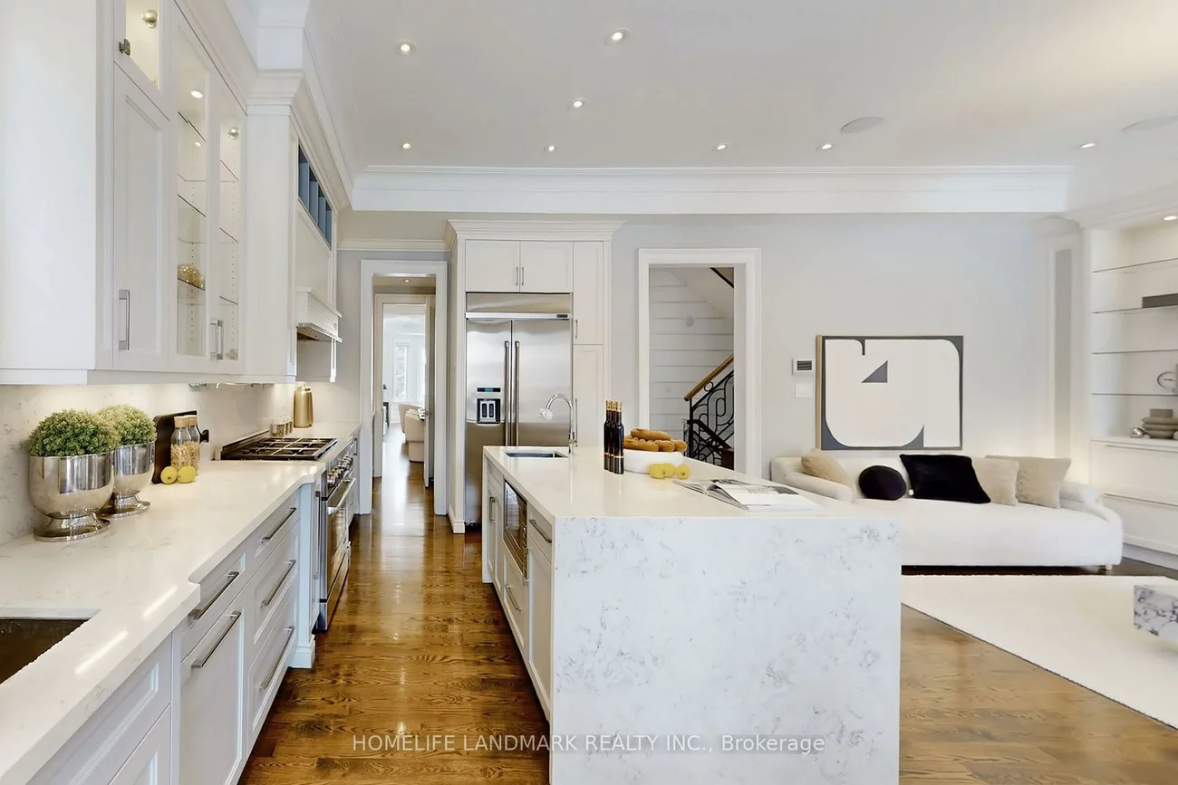 122, Parkview, Willowdale East, Toronto