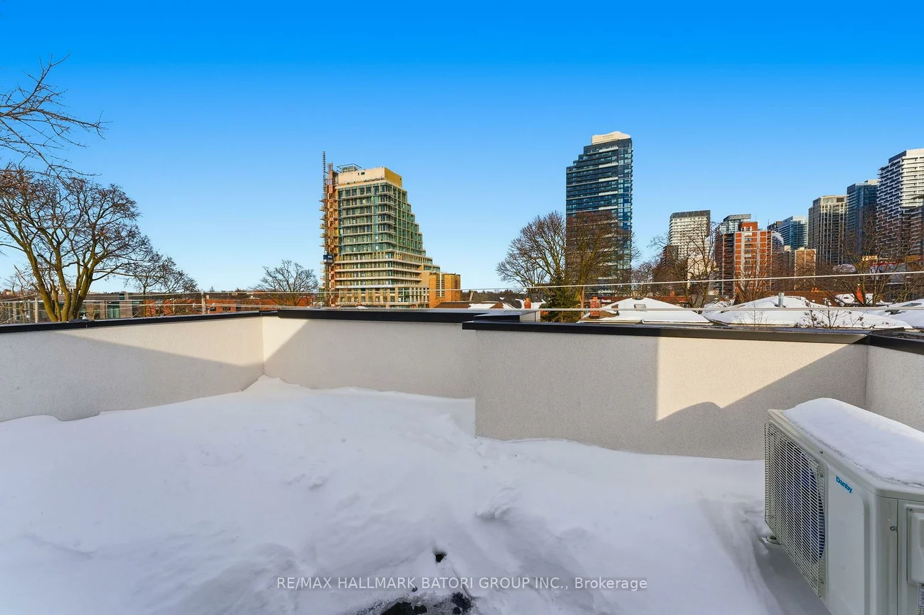 532, Duplex, Yonge-Eglinton, Toronto