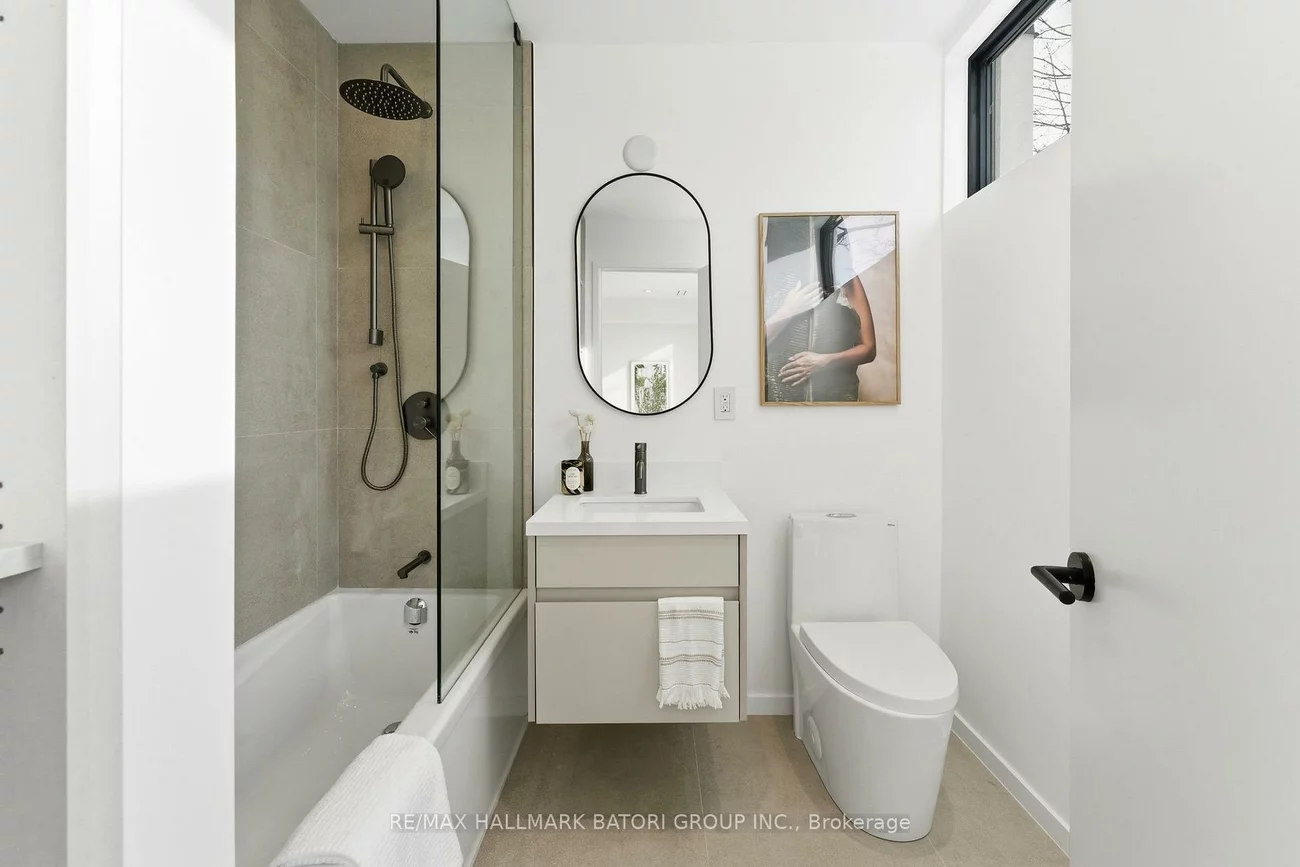 532, Duplex, Yonge-Eglinton, Toronto