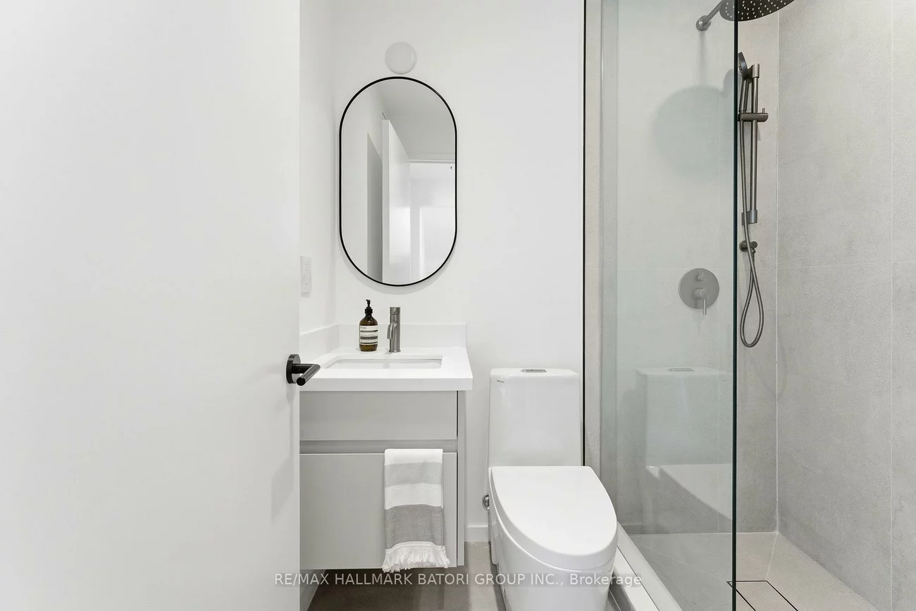 532, Duplex, Yonge-Eglinton, Toronto