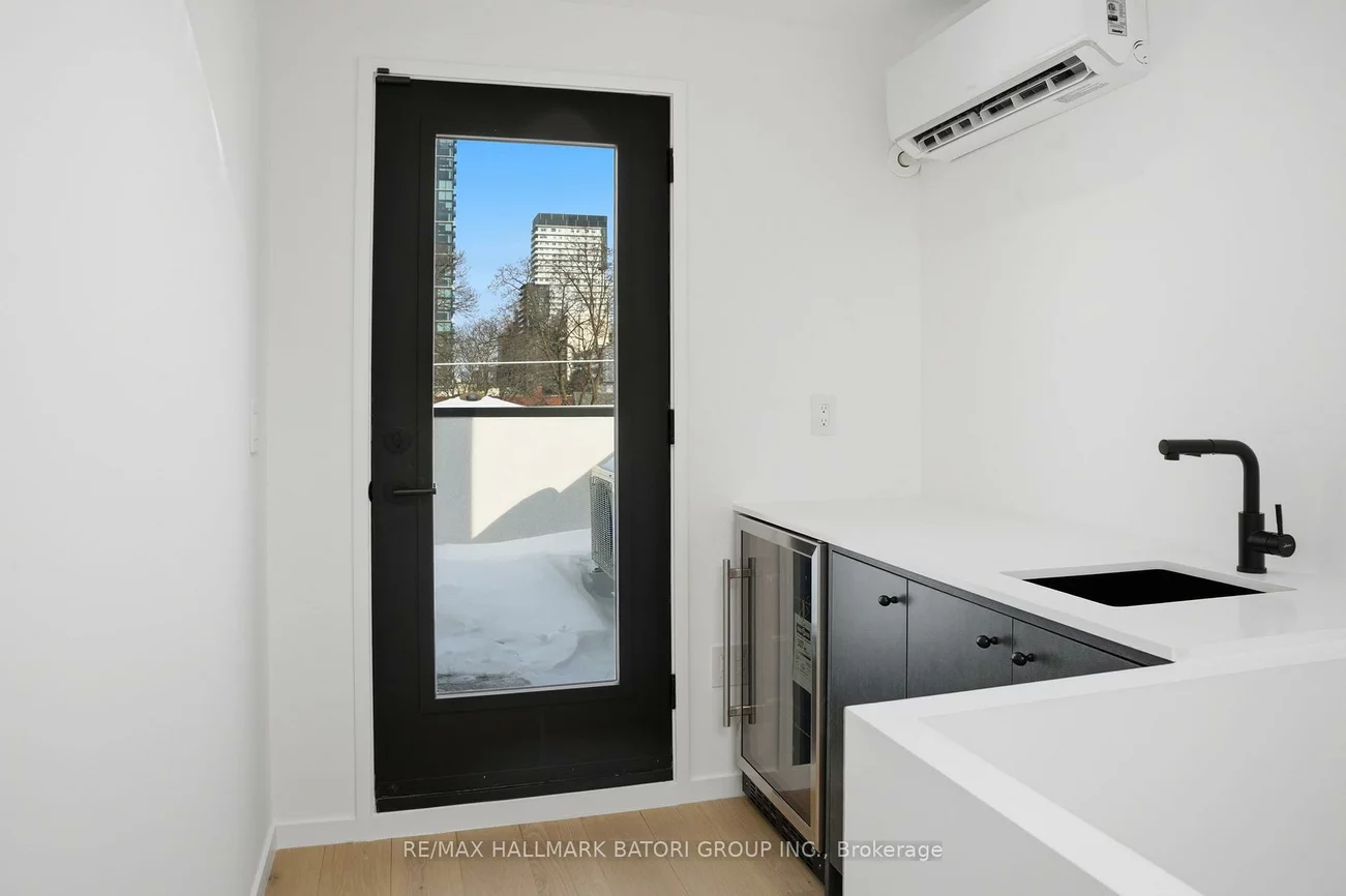 532, Duplex, Yonge-Eglinton, Toronto