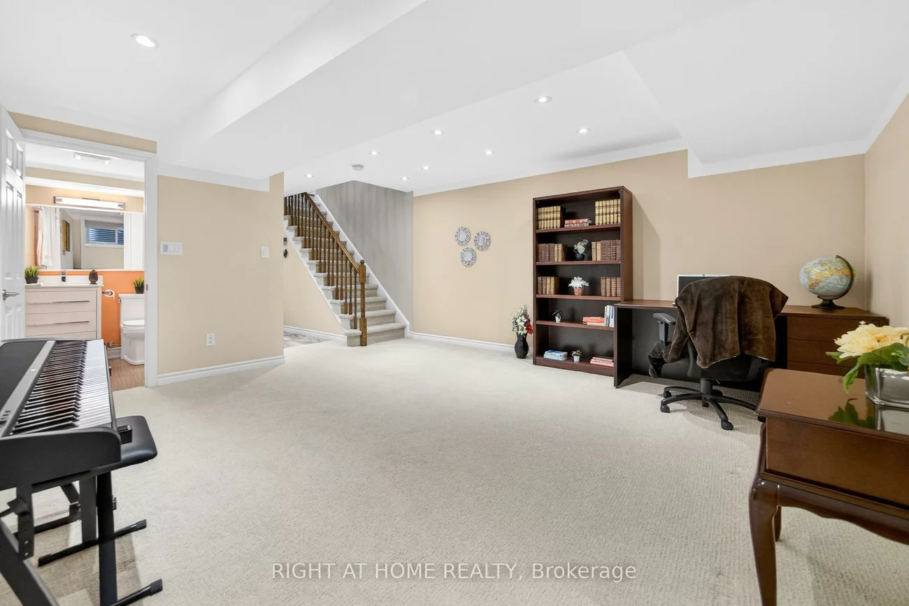 254, David Dunlap, Banbury-Don Mills, Toronto