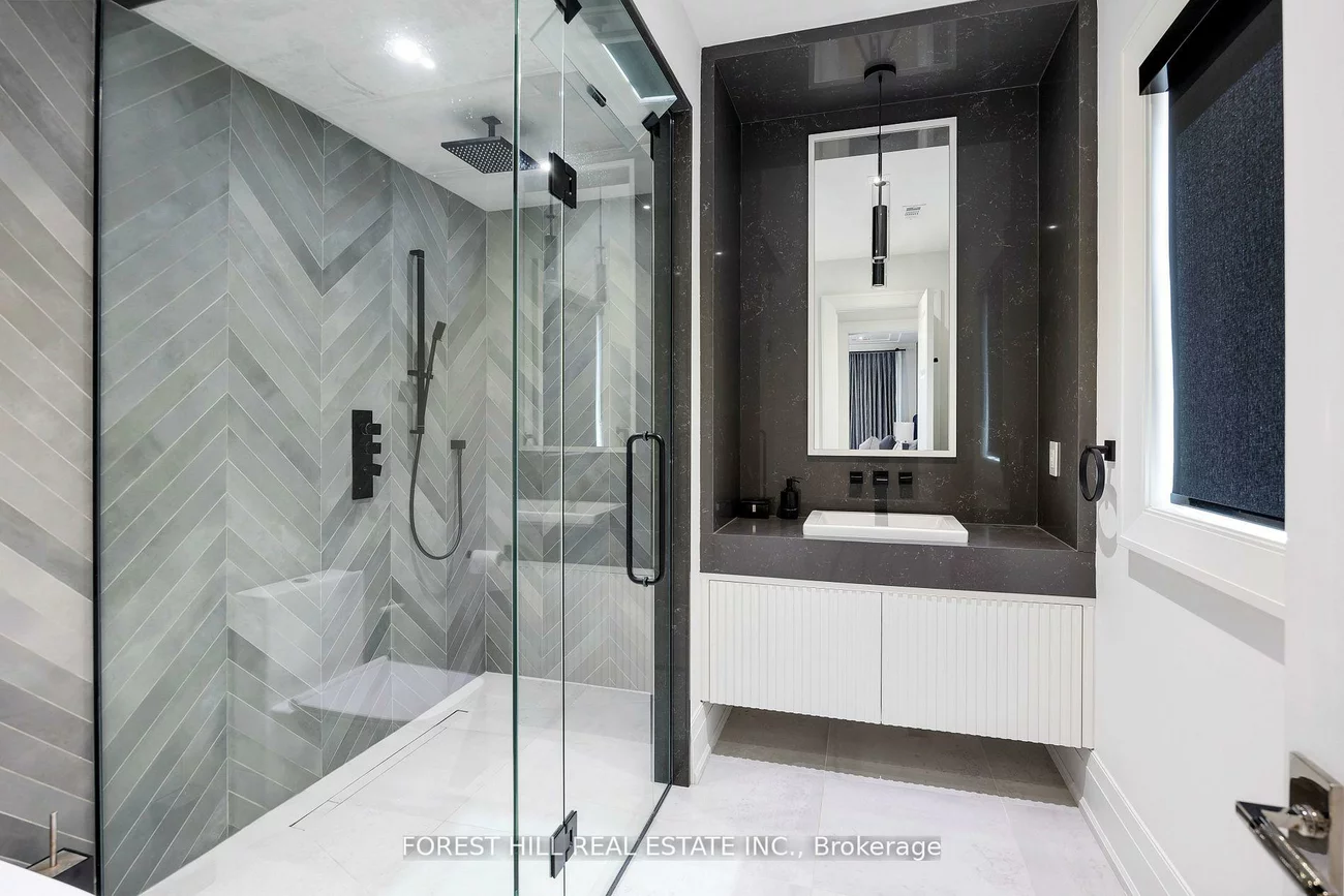 239, Cortleigh, Lawrence Park South, Toronto