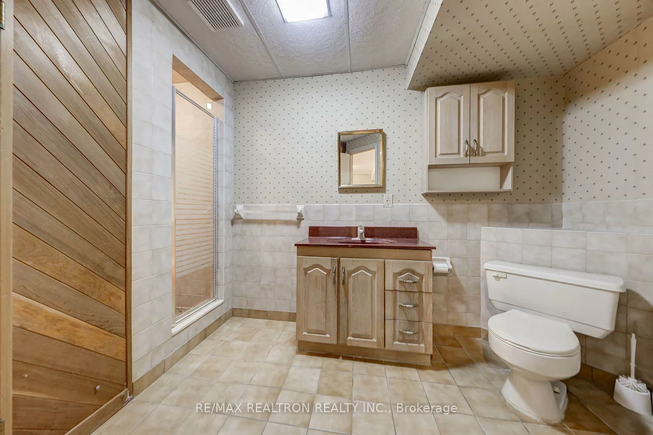 17, Lawnview, Willowdale East, Toronto