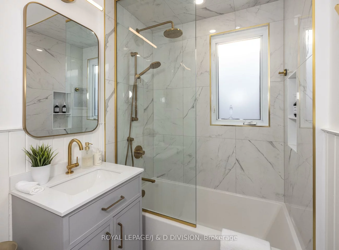 419, Davisville, Mount Pleasant East, Toronto