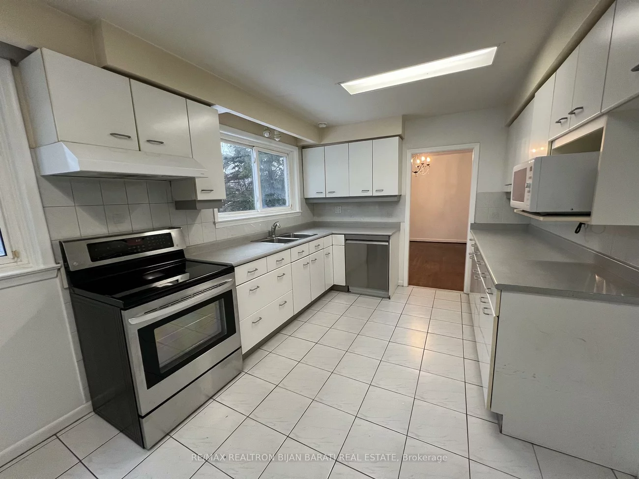 298, Newton, Newtonbrook East, Toronto
