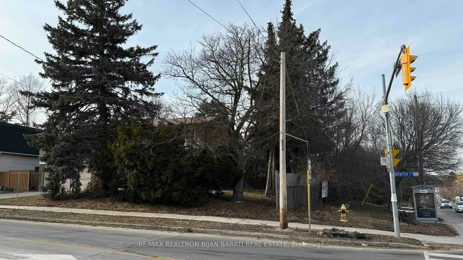 298, Newton, Newtonbrook East, Toronto