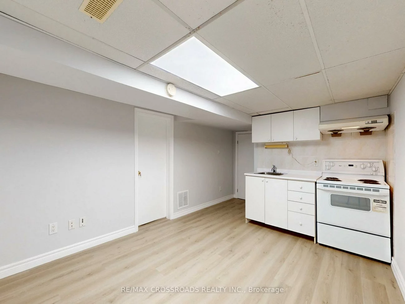 17, Ferbane, Don Valley Village, Toronto