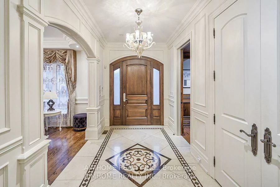 38, Pheasant, Newtonbrook East, Toronto