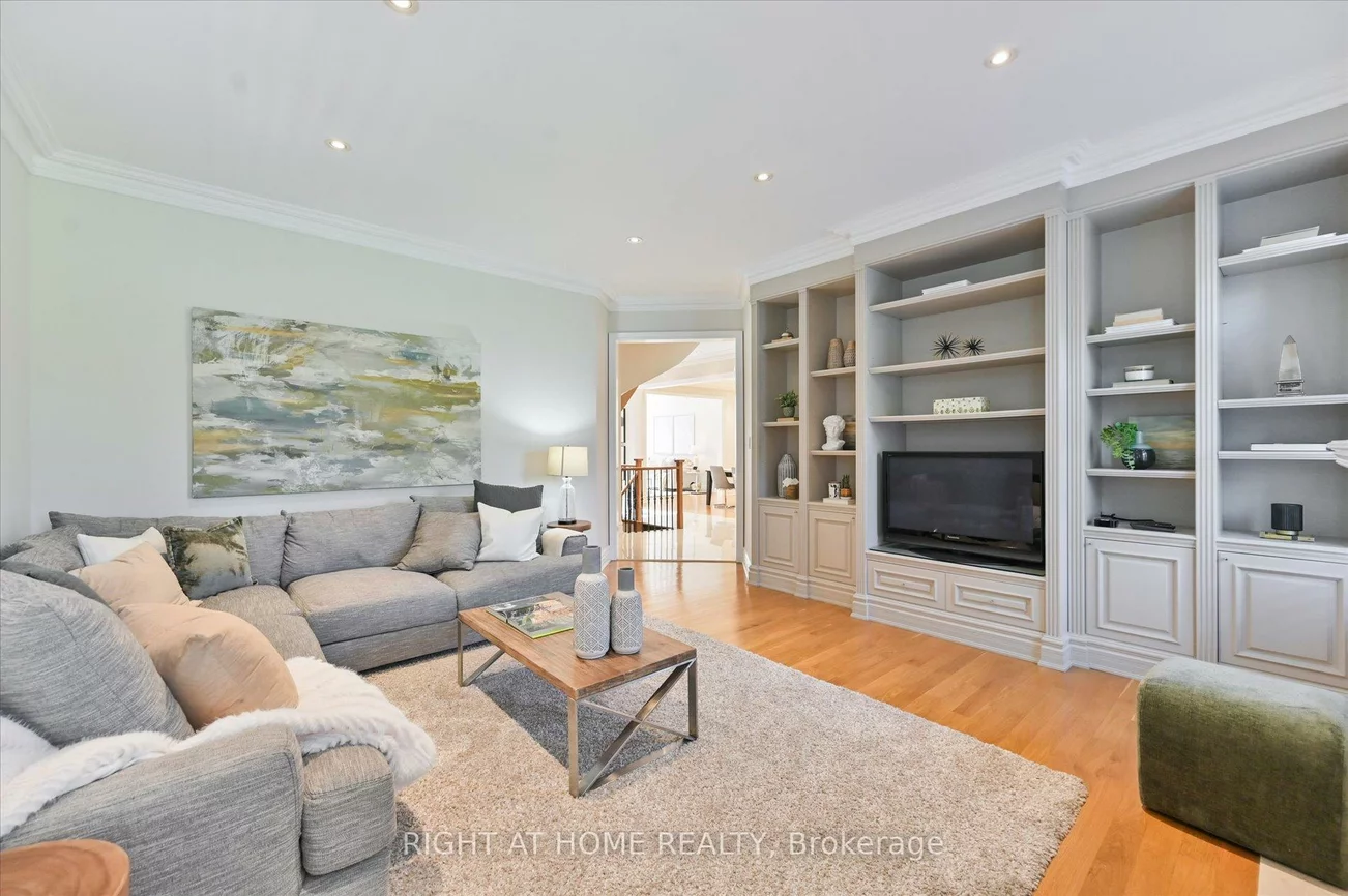 154, Charlton, Newtonbrook West, Toronto