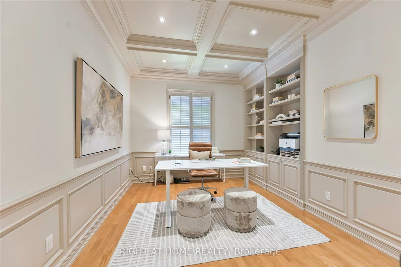 154, Charlton, Newtonbrook West, Toronto