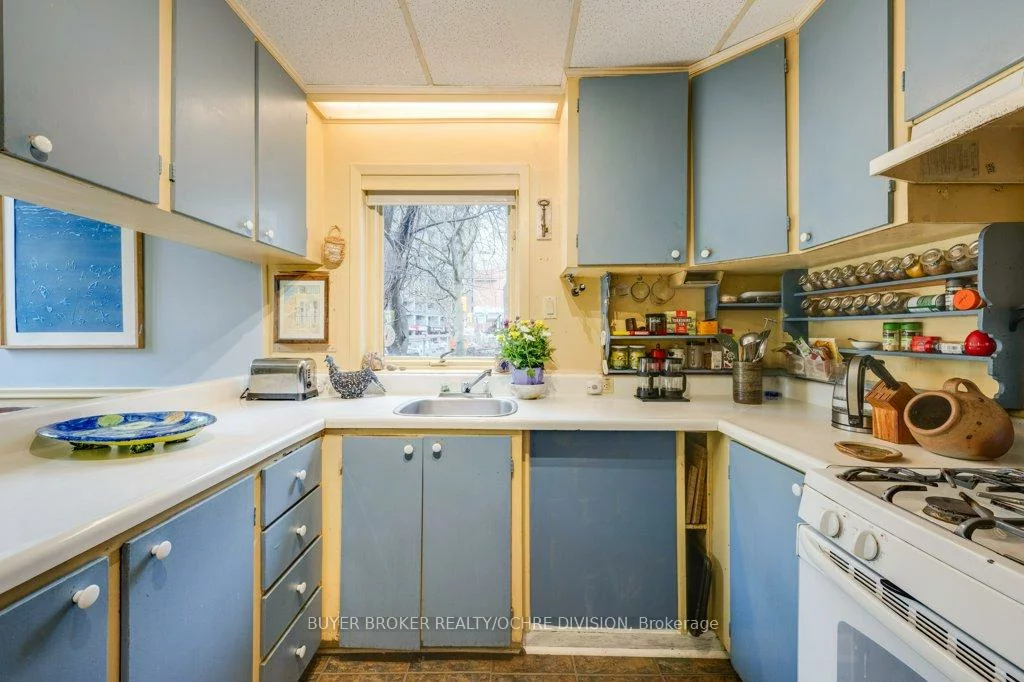 123, Collier, Rosedale-Moore Park, Toronto