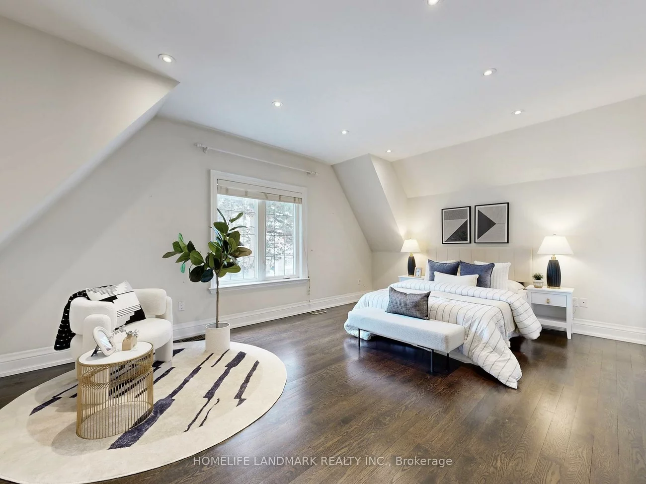 342, Hillcrest, Willowdale East, Toronto