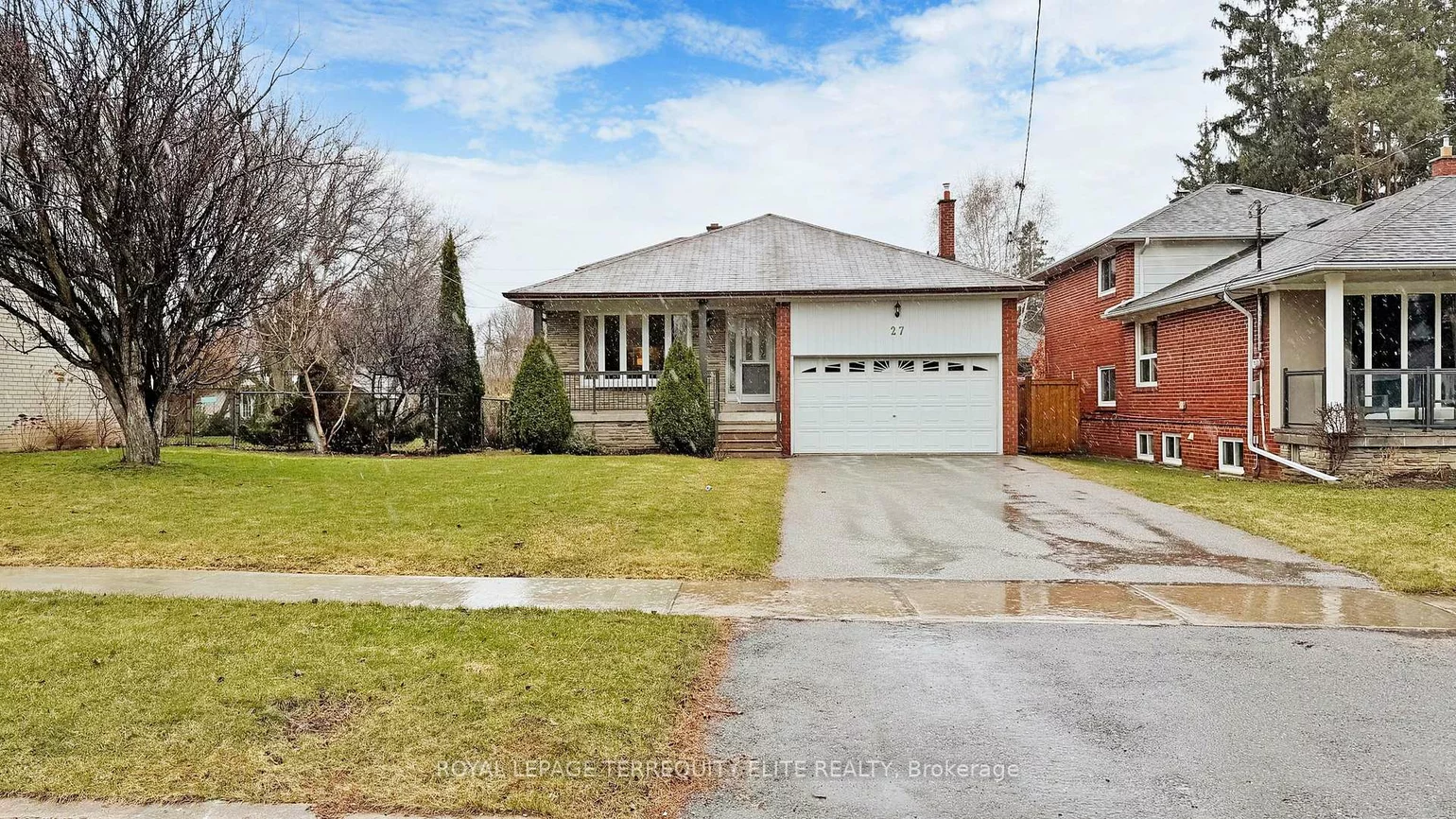 27, Doverwood, Newtonbrook East, Toronto