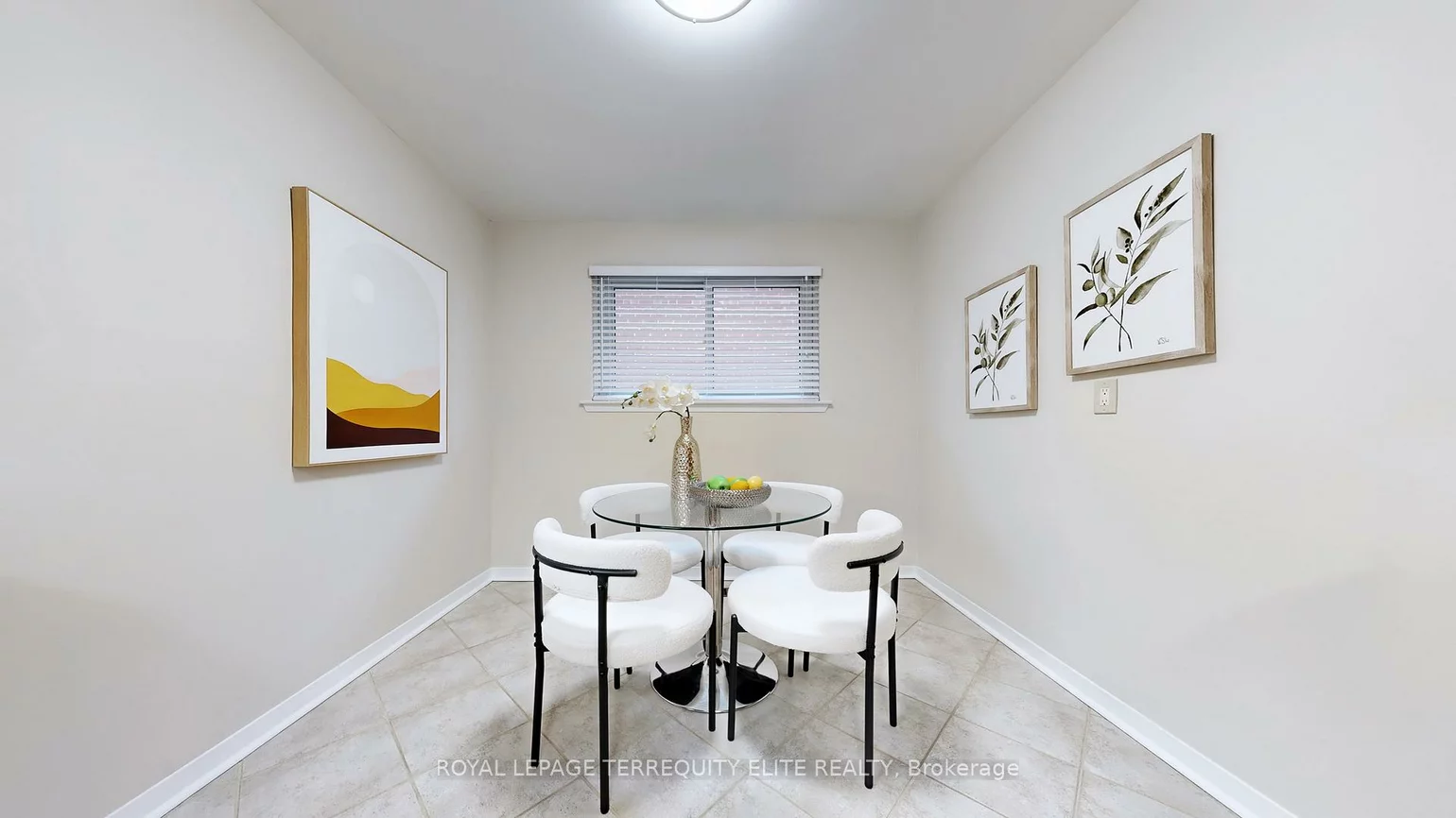 27, Doverwood, Newtonbrook East, Toronto